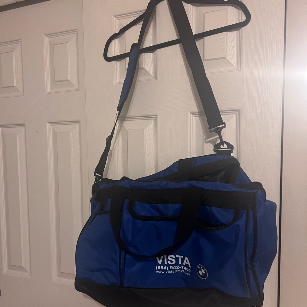 BMW DUFFLE BAG - Picture 3 of 8